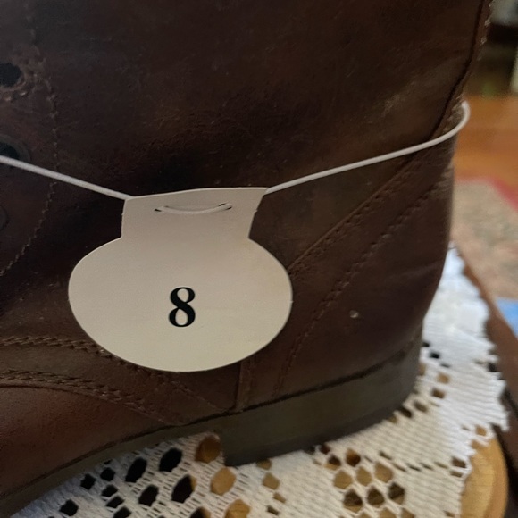 Brand new with tags Bongo combat style boots brand new with tags. - Picture 3 of 8